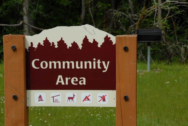 Silver Lake Forest Reserve Community Area